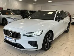 Weiß Gebraucht 2020 Volvo V60 R-Design Kombi | 27.500 € (Guter Preis)