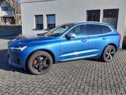 Blau Gebraucht 2017 Volvo XC60 R-Design SUV | 25.900 € (Guter Preis)