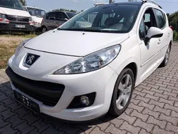 Lack weiss banquise Gebraucht 2011 Peugeot 207 Premium Kombi | 2.999 € (Etwas zu teuer)