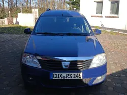 Blau Gebraucht 2009 Dacia Logan Lauréate Limousine | 5.800 € (Teuer)