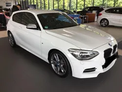 Weiß Gebraucht 2014 BMW 135 Coupé M Sport Coupé | 20.000 €