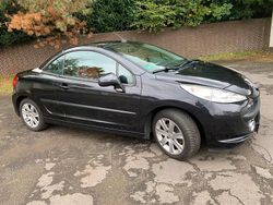 Schwarz Gebraucht 2007 Peugeot 207 CC Cabrio | 2.450 € (Etwas zu teuer)