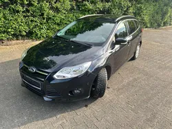 Schwarz Gebraucht 2013 Ford Focus Kombi | 3.999 € (Superpreis)