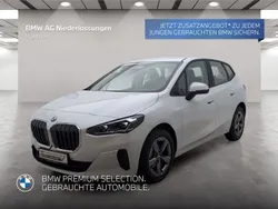 Weiß Gebraucht 2023 BMW 216 Active Tourer Luxury Line Van / Kleinbus | 26.507 € (Fairer Preis)