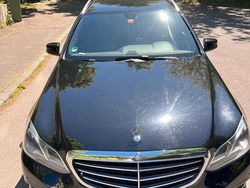 Schwarz Gebraucht 2015 Mercedes E200 Kombi | 9.100 € (Fairer Preis)