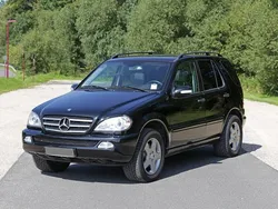 Schwarz Gebraucht 2002 Mercedes ML320 SUV | 4.750 € (Fairer Preis)