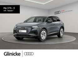 Grau (kieselgrau) Neu 2025 Audi Q4 e-tron Basis SUV | 35.140 € (Superpreis)