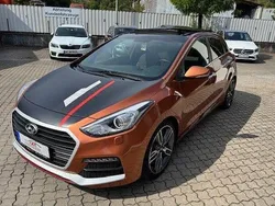 Orange Gebraucht 2015 Hyundai i30 Turbo Limousine | 12.990 € (Etwas zu teuer)
