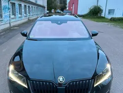 Schwarz Gebraucht 2019 Skoda Superb SportLine Kombi | 20.599 € (Guter Preis)