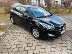 Schwarz Gebraucht 2015 Hyundai i30 Classic Limousine | 8.500 € (Guter Preis)