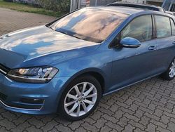Blau Gebraucht 2016 VW Golf VII Highline Limousine | 17.700 € (Fairer Preis)