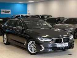 Grau Gebraucht 2022 BMW 530 Performance Limousine | 36.699 € (Guter Preis)