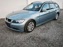 Grau Gebraucht 2006 BMW 318 Advantage Kombi | 1.190 € (Superpreis)
