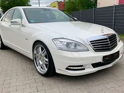 Weiß Gebraucht 2011 Mercedes S400 Limousine | 29.990 € (Teuer)
