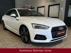 Weiß Gebraucht 2017 Audi A5 Sportback Ambiente Coupé | 15.890 €