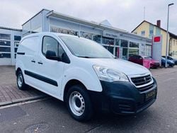 Weiß Gebraucht 2017 Peugeot Partner Comfort plus Van | 8.990 € (Fairer Preis)