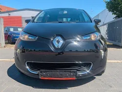Sternenschwarz Gebraucht 2016 Renault Zoe Intens Kleinwagen | 8.950 € (Teuer)
