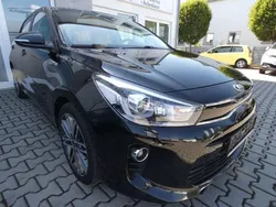 Schwarz Gebraucht 2017 Kia Rio Platinum Edition Kleinwagen | 9.500 € (Guter Preis)