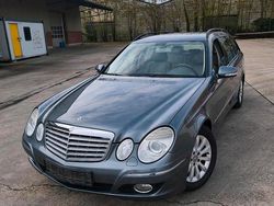 Grau Gebraucht 2008 Mercedes E220 Kombi | 3.200 € (Guter Preis)