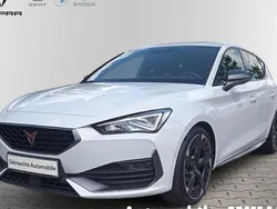 Weiß Gebraucht 2022 Cupra Leon VZ Limousine | 29.997 € (Fairer Preis)
