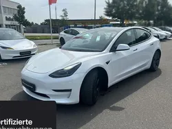 Weiß Gebraucht 2021 Tesla Model 3 Long Range Limousine | 31.200 € (Teuer)