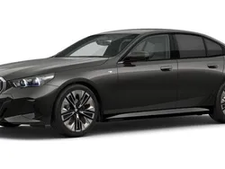 Grau Gebraucht 2024 BMW 520 Comfort Edition Limousine | 56.726 € (Fairer Preis)