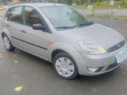 Grau Gebraucht 2002 Ford Fiesta Kleinwagen | 2.100 € (Fairer Preis)