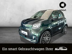 Grün Gebraucht 2021 Smart ForTwo Electric Drive Prime | 12.422 €