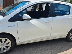 Weiß Gebraucht 2013 Toyota Yaris Life Limousine | 8.900 € (Guter Preis)