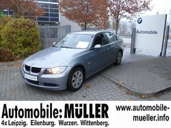 Andere farbe metallic Gebraucht 2007 BMW 318 Comfort Edition Limousine | 12.450 €