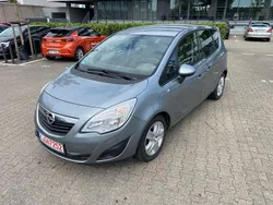 Silber Gebraucht 2012 Opel Meriva Edition Van / Kleinbus | 6.990 € (Fairer Preis)