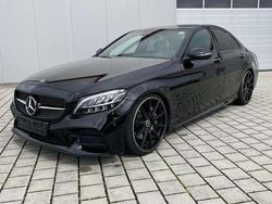 Schwarz Gebraucht 2020 Mercedes C300 AMG line Limousine | 26.700 € (Guter Preis)
