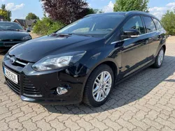 Pantherschwarz metallic Gebraucht 2014 Ford Focus Kombi | 9.999 € (Teuer)