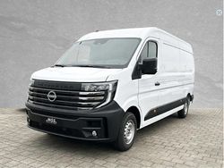 Weiß (mineral white (s)) Gebraucht 2024 Nissan Interstar N-Connecta Van | 36.990 € (Etwas zu teuer)