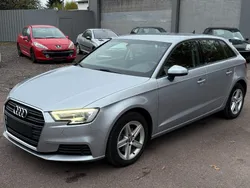 Grau Gebraucht 2019 Audi A3 Sportback Limousine | 13.900 € (Guter Preis)