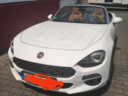 Weiß Gebraucht 2017 Fiat 124 Spider Lusso Cabrio | 21.000 € (Fairer Preis)