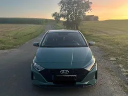 Grün Gebraucht 2022 Hyundai i20 Edition 30 Kleinwagen | 16.990 € (Fairer Preis)