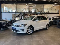Weiß Gebraucht 2015 VW Golf Sportsvan Van / Kleinbus | 13.499 € (Fairer Preis)
