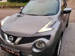 Grau Gebraucht 2016 Nissan Juke N-Connecta SUV | 10.500 € (Fairer Preis)