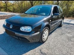 Schwarz Gebraucht 2001 VW Golf IV Kombi | 999 € (Fairer Preis)