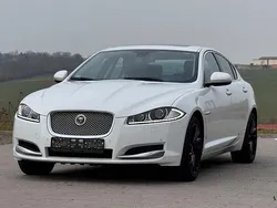 Weiß Gebraucht 2012 Jaguar XF Limousine | 7.499 € (Guter Preis)