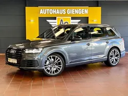 Grau Gebraucht 2017 Audi SQ7 Sport SUV | 23.999 €