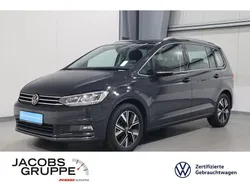 Grau Gebraucht 2023 VW Touran Highline Van / Kleinbus | 30.970 € (Fairer Preis)