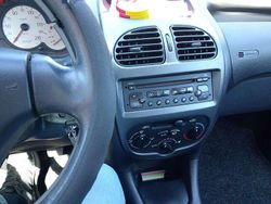 Silber Gebraucht 2005 Peugeot 206 Limousine | 2.000 €