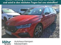 Velvetrot metallic Gebraucht 2023 Skoda Octavia RS Kombi | 31.920 € (Fairer Preis)