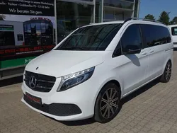 Bergkristallweiss Gebraucht 2021 Mercedes V220 Night Van / Kleinbus | 45.800 € (Fairer Preis)