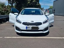 Weiß Gebraucht 2017 Kia Ceed Limousine | 9.800 € (Fairer Preis)