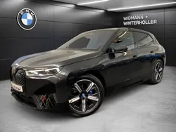 Grau Gebraucht 2024 BMW iX Sport Line SUV | 60.580 € (Fairer Preis)