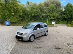 Silber Gebraucht 2005 Opel Meriva Van / Kleinbus | 3.499 € (Teuer)
