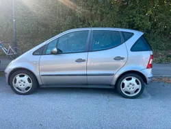 Silber Gebraucht 1999 Mercedes A190 Kleinwagen | 750 € (Superpreis)
